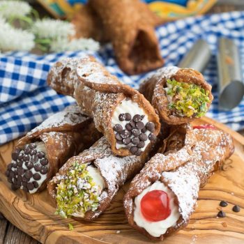 Sicilia cannoli